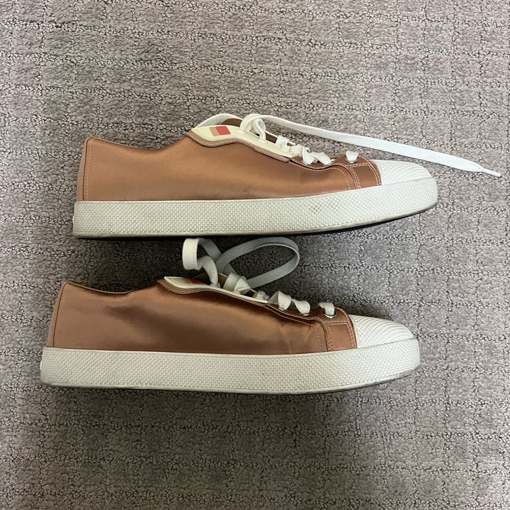 Women’s Prada sneakers size 39 (8/8.5 US) - Picture 2 of 8